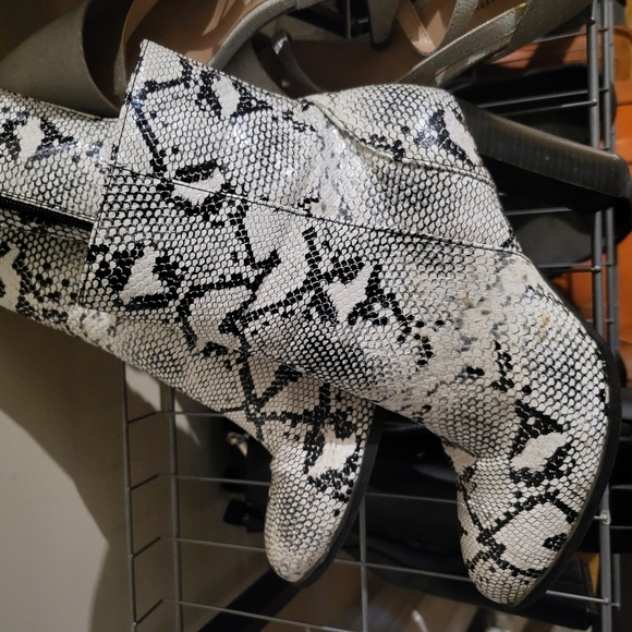 Wild Diva Snakeskin Heels - Picture 1 of 1